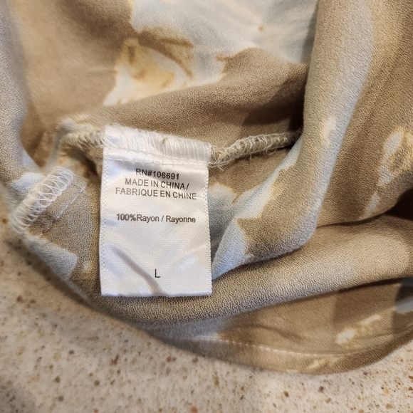 YOUNG FABULOUS & BROKE “Tress” Tie Dye Blouse Size Large 3/4 Sleeves Tan Boho - Picture 5 of 12